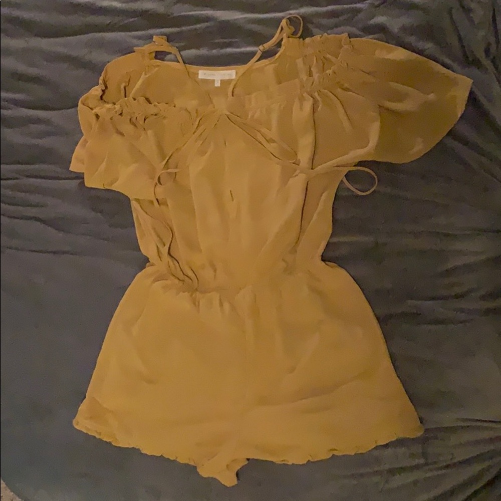 ROMPER - Picture 2 of 5